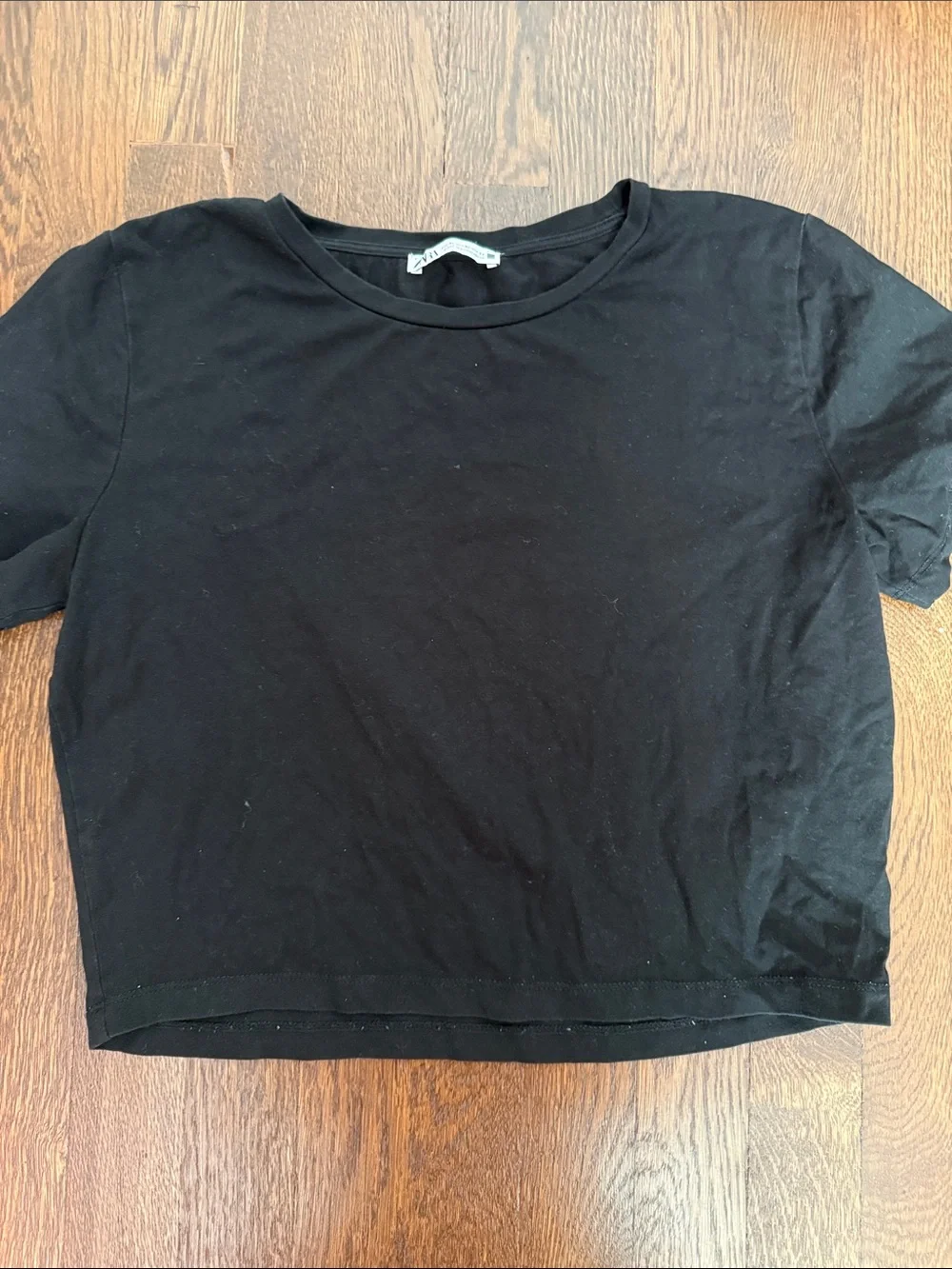 black cropped zara shirt